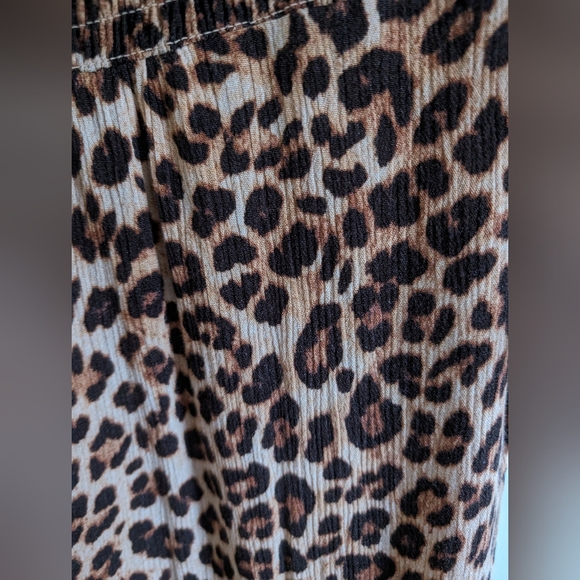 Leopard Print Blouse - Picture 4 of 6